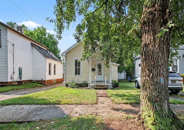 2nd image of 527 Webb St, Jackson, MI 49202 | MLS# 55026043349