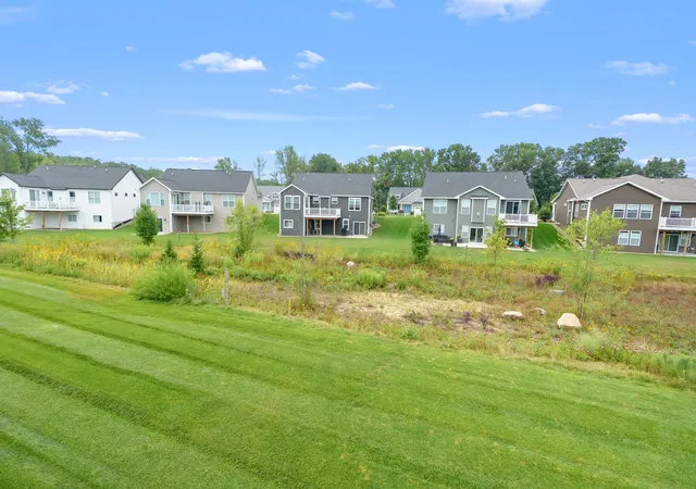 Listing Photo 3 - Condo for sale in building located at 781 Janelle Ct, Portage, MI 49024