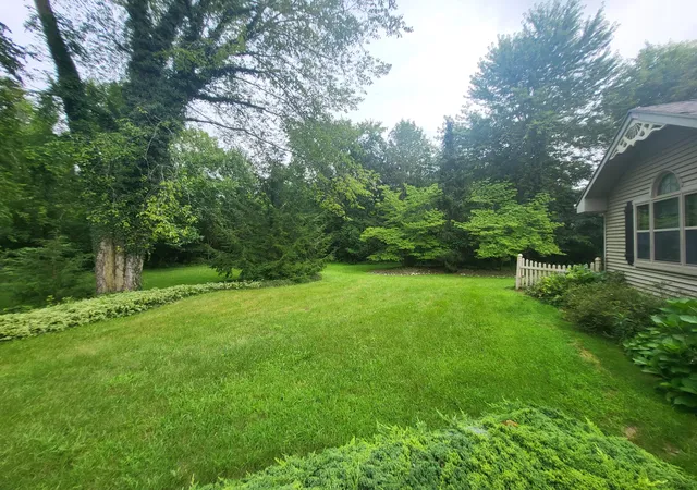 Photo 3 of Single family home for sale at 4240 Snow Rd, Bridgman, MI 49106 | MLS# 69026043343 | Listing updated on 2026-09-21