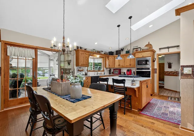 Photo 4 of Single family home for sale at 4240 Snow Rd, Bridgman, MI 49106 | MLS# 69026043343 | Listing updated on 2026-09-21