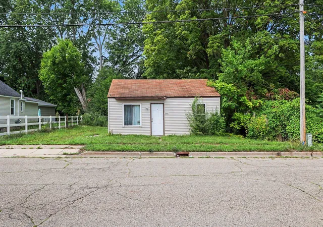 Photo 1 of Sale Pending at 5804 Vermont Ave, Portage, MI 49024 | MLS# 66026043355 | Listing updated on 2026-08-21