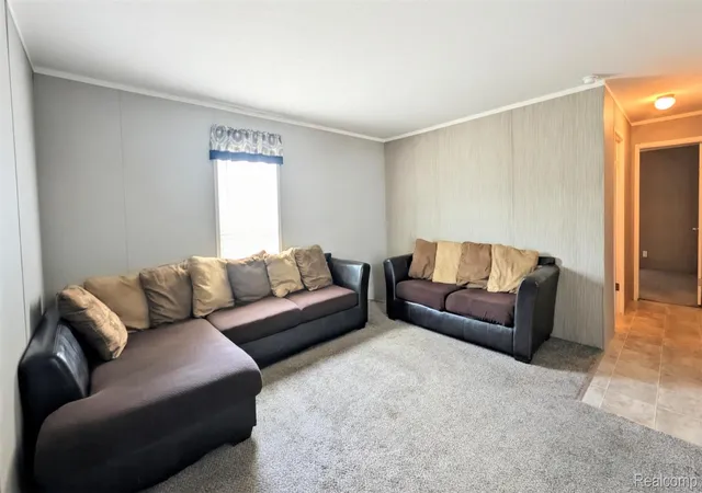 Photo 2 of Single family home for sale at 17092 Canterbury Cir, Holly, MI 48442 | MLS# 20261065659 | Listing updated on 2026-08-21