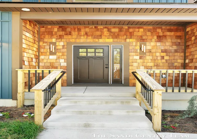 Photo 4 of Single family home for sale at 1032 Arlington Ave, Grand Haven, MI 49417 | MLS# 71026043361 | Listing updated on 2026-09-10