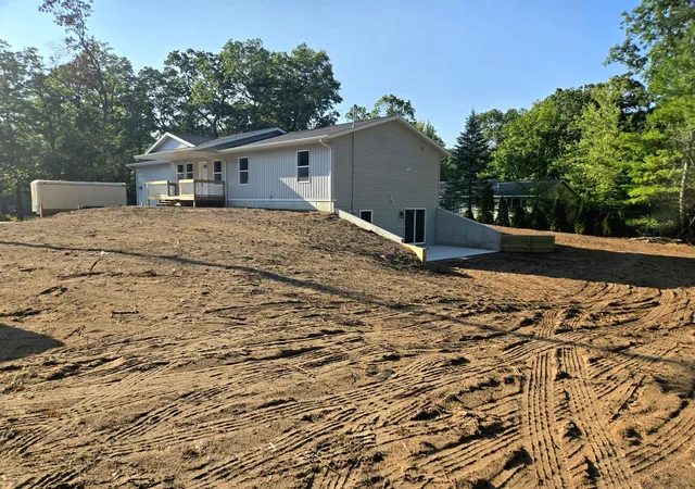 Photo 2 of Single family home for sale at 480 W Kenwood St, Twin Lake, MI 49457 | MLS# 71026043372 | Listing updated on 2026-09-12