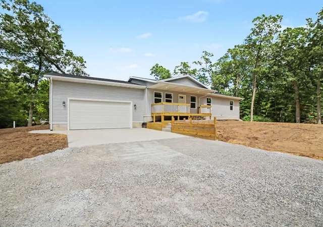 Photo 1 of Single family home for sale at 480 W Kenwood St, Twin Lake, MI 49457 | MLS# 71026043372 | Listing updated on 2026-09-12