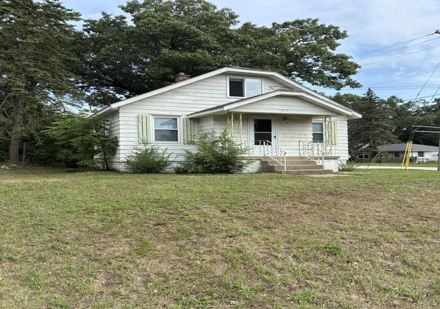 Photo 3 of Single family home for sale at 1543 Mason St Ne, Grand Rapids, MI 49503 | MLS# 65026043371 | Listing updated on 2026-10-01
