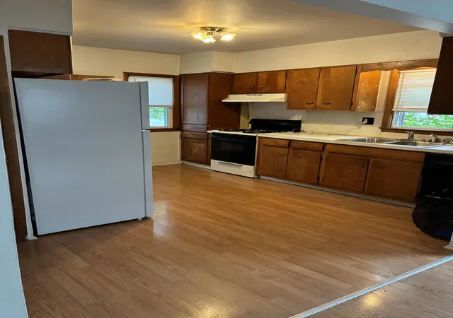 Photo 3 of Single family home for sale at 1543 Mason St NE, Grand Rapids, MI 49503 | MLS# 65026043371 | Listing updated on 2026-10-01