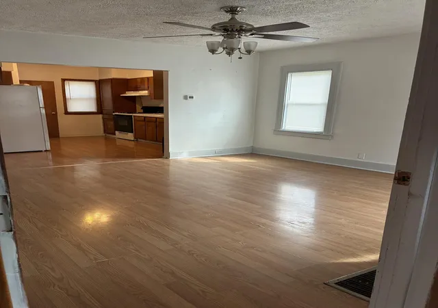 Photo 4 of Single family home for sale at 1543 Mason St NE, Grand Rapids, MI 49503 | MLS# 65026043371 | Listing updated on 2026-10-01
