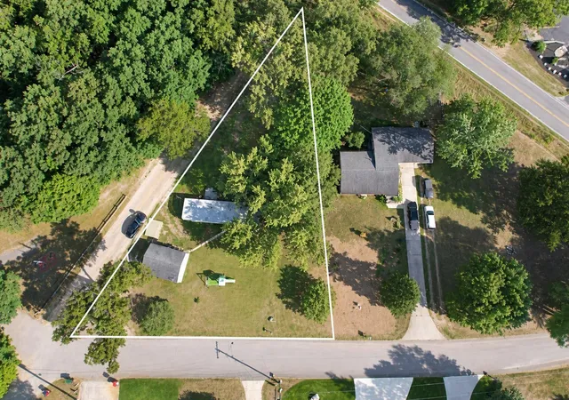 10th image of 5850 Ridge St, Newaygo, MI 49337 | MLS# 65026043364
