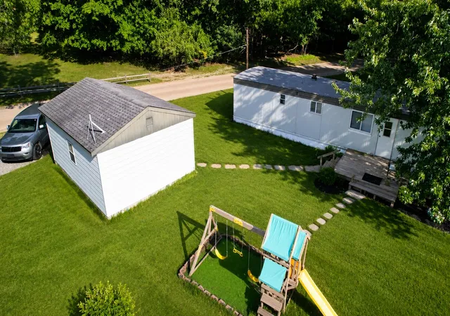 4th image of 5850 Ridge St, Newaygo, MI 49337 | MLS# 65026043364