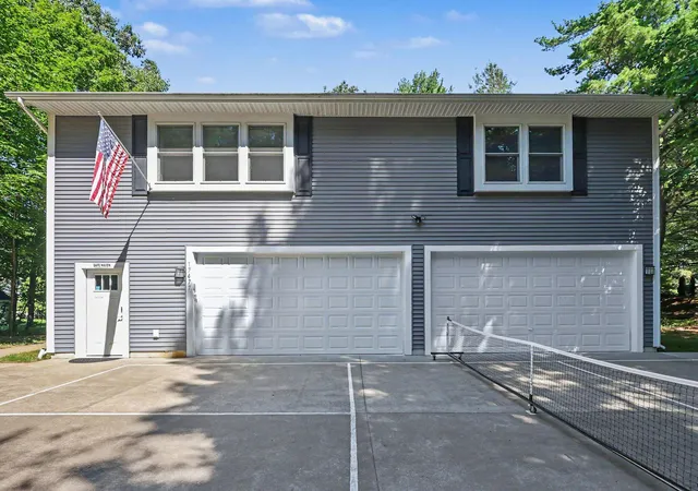 1st image of 17477 Serenity Ct, Grand Haven, MI 49417 | MLS# 71026043363