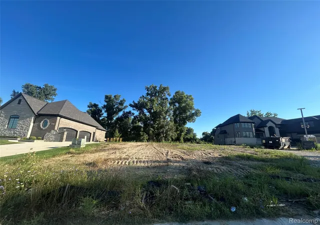 Photo 1 of Sale Pending at 6883 Roseberry Dr, Shelby Township, MI 48316 | MLS# 20261065685 | Listing updated on 2026-08-28