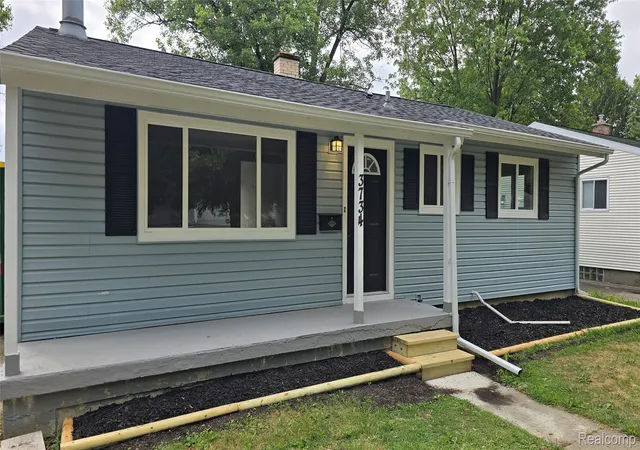Photo 1 of Sale Pending at 3734 Holly Ave, Flint City Genesee, MI 48506 | MLS# 20261065687 | Listing updated on 2026-09-21