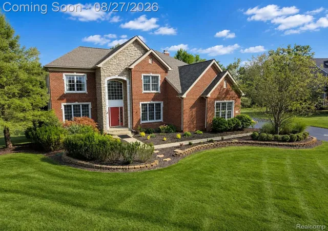 Photo 2 of Single family home for sale at 1968 Scenic Dr, Milford Charter Township Oakland, MI 48380 | MLS# 20261065688 | Listing updated on 2026-09-10