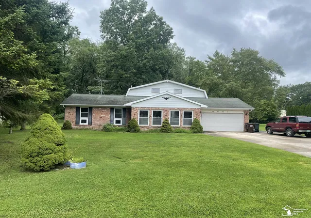 1st image of 8335 Chamberlain Dr, Lambertville, MI 48144 | MLS# 57050218908