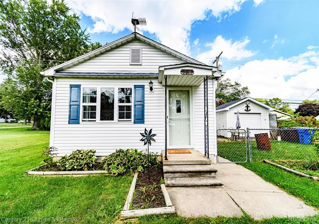 Photo 1 of Sale Pending at 3013 Lakeview St, Monroe, MI 48162 | MLS# 20261065716 | Listing updated on 2026-09-03