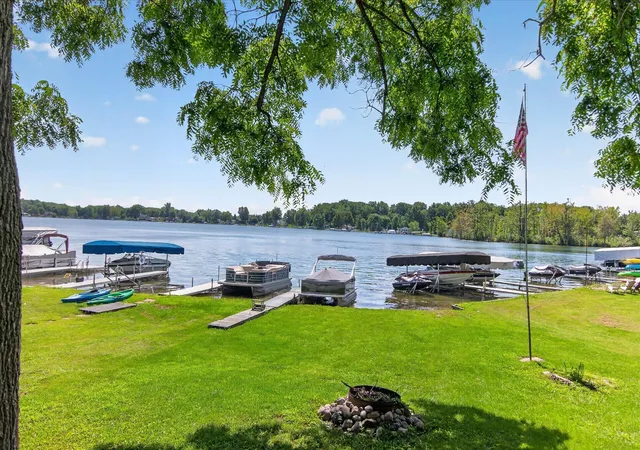 Single family home for sale at 6227 K Dr, Osseo, MI 49266 | MLS# 81026043381