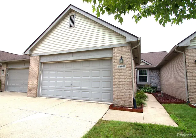 Photo 1 of Sale Pending at 22811 Woodcreek Dr, Taylor, MI 48180 | MLS# 20261065725 | Listing updated on 2026-09-15