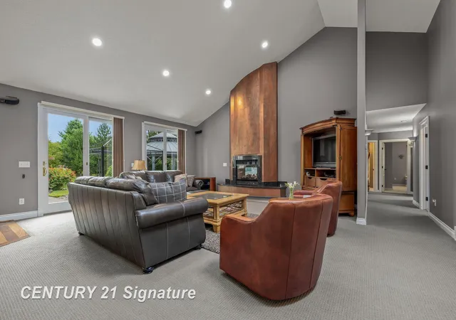 image of 5790 Dunrovin Dr, Saginaw, MI 48638 | MLS# 61050218919