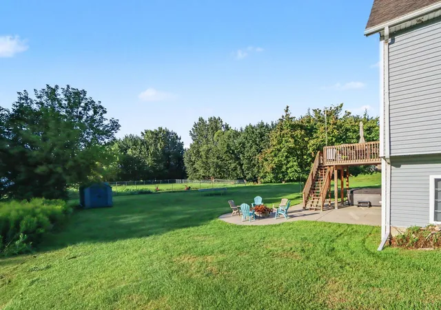 35th image of 523 Alecia Ave, Kalamazoo, MI 49004 | MLS# 66026043390