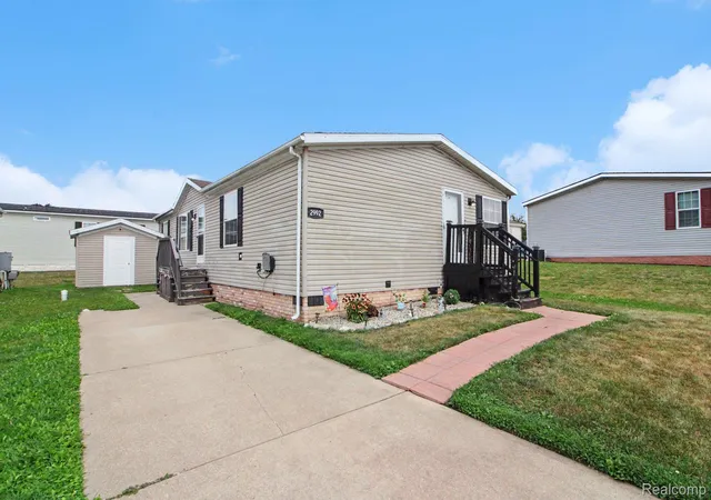 2nd image of 2992 Charing Cross, Northville, MI 48167 | MLS# 20261065750