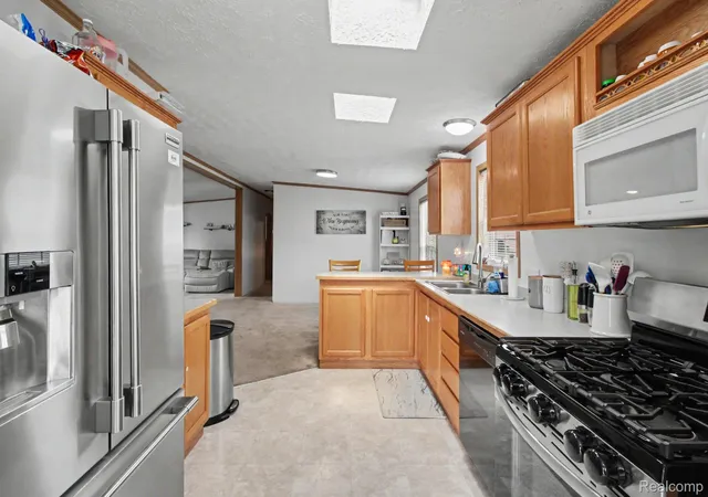 4th image of 2992 Charing Cross, Northville, MI 48167 | MLS# 20261065750