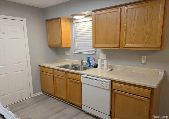 4th image of 3945 17Th St, Detroit City Wayne, MI 48208 | MLS# 20261065753