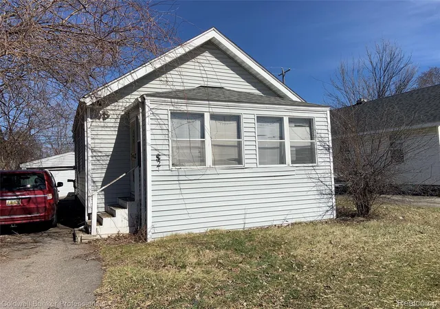 Photo 1 of Single family home for sale at 3521 Davison Rd, Flint, MI 48506 | MLS# 20261065755 | Listing updated on 2026-09-12