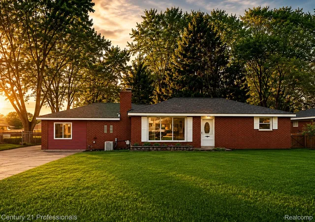 Photo 2 of Single family home for sale at 5000 Robert St, Shelby Township, MI 48316 | MLS# 20261065760 | Listing updated on 2026-09-05
