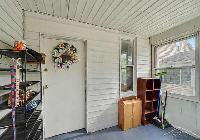 Photo 3 of Single family home for sale at 817 17th Street, Bay City, MI 48708 | MLS# 61050218932 | Listing updated on 2026-09-11
