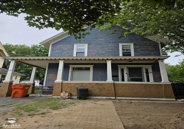 2nd image of 633 N Water St, Owosso, MI 48867 | MLS# 60050218926