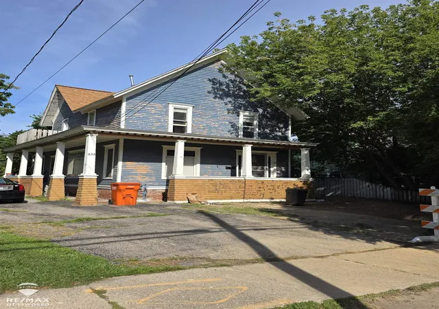 3rd image of 633 N Water St, Owosso, MI 48867 | MLS# 60050218926