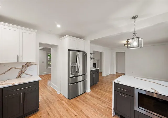 3rd image of 4167 Arlington Dr, Royal Oak, MI 48073 | MLS# 81026043403