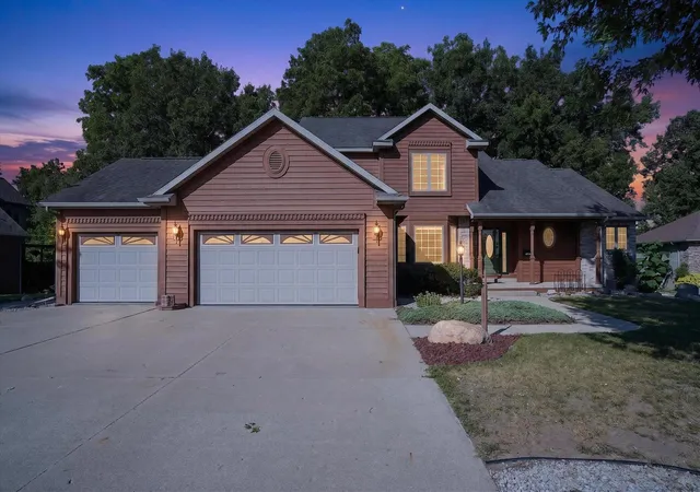 2nd image of 4729 Dimond Wy, Dimondale, MI 48821 | MLS# 71026043402