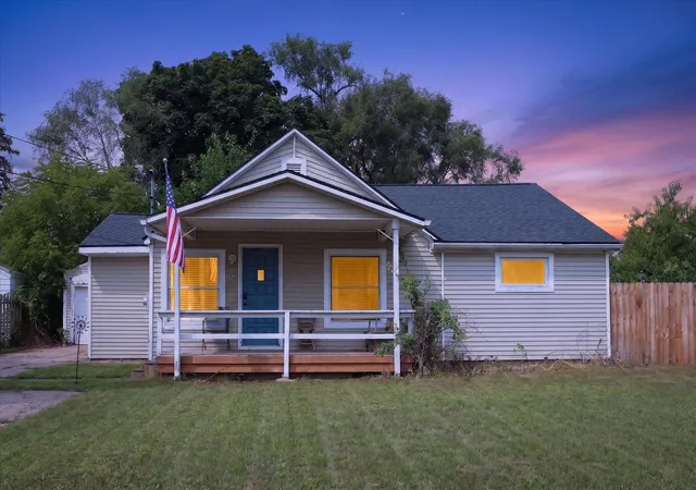 1st image of 3519 Raven Ave Sw, Wyoming, MI 49509 | MLS# 72026043404