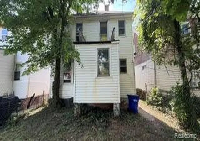 Photo 1 of Single family home for sale at 3214 Vicksburg St, Detroit, MI 48206 | MLS# 20261065772 | Listing updated on 2026-10-14