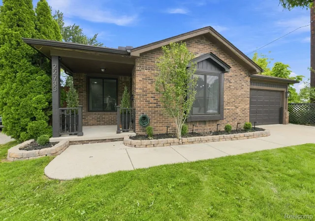 Photo 3 of Single family home for sale at 22733 Ridgeway St, Saint Clair Shores, MI 48080 | MLS# 20261065774 | Listing updated on 2026-09-05