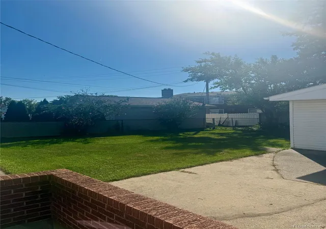 3rd image of 3811 Syckelmoore, Trenton, MI 48183 | MLS# 20261065775