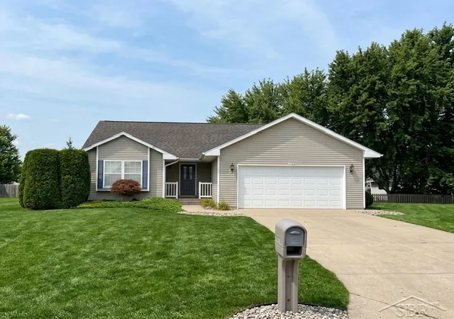 1st image of 11358 Amber Ct, Freeland, MI 48623 | MLS# 61050218938