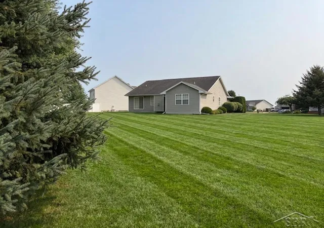 2nd image of 11358 Amber Ct, Freeland, MI 48623 | MLS# 61050218938