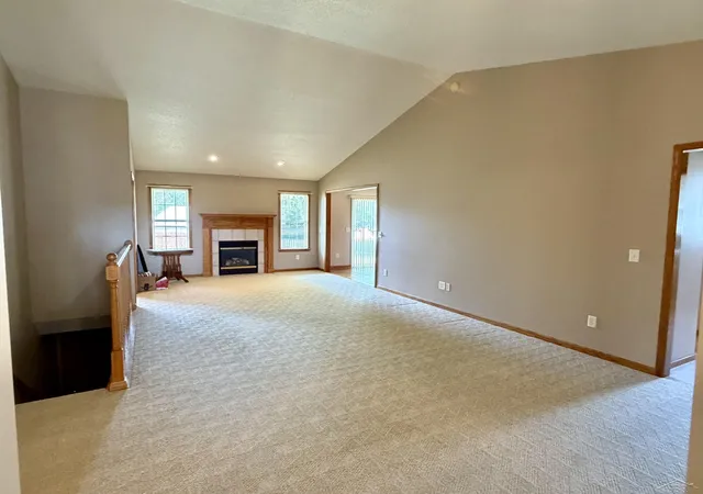 4th image of 11358 Amber Ct, Freeland, MI 48623 | MLS# 61050218938