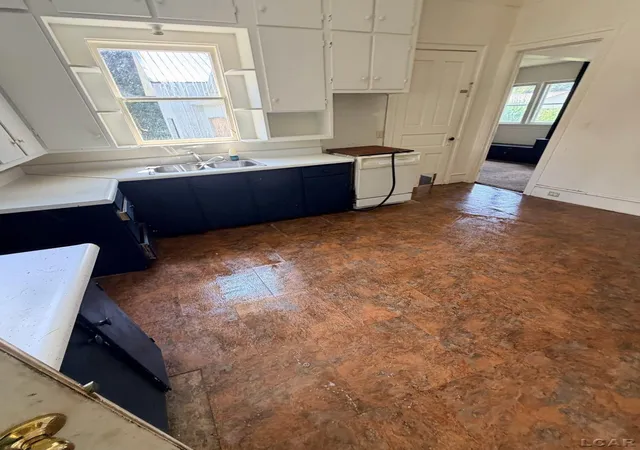 Photo 3 of Single family home for sale at 301 W Silver St, Reading, MI 49274 | MLS# 56050218939 | Listing updated on 2026-09-17
