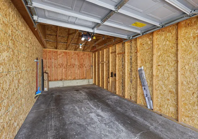 2nd image of 749 W Barrington Cir, Jackson, MI 49203