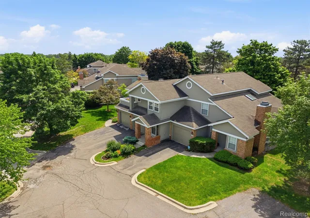 Photo 2 of Condo for sale at 6605 Firestone Ct, West Bloomfield, MI 48322 | MLS# 20261065791 | Listing updated on 2026-09-06