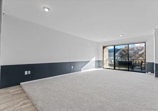 Photo 3 of Condo for sale at 4320 Knightsbridge Ln, West Bloomfield, MI 48323 | MLS# 20261065800 | Listing updated on 2026-08-19