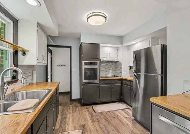 Photo 3 of Single family home for sale at 1715 S Centerville Rd, Sturgis, MI 49091 | MLS# 62026043423 | Listing updated on 2026-10-06