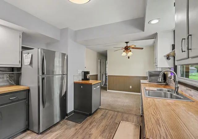Photo 4 of Single family home for sale at 1715 S Centerville Rd, Sturgis, MI 49091 | MLS# 62026043423 | Listing updated on 2026-10-06