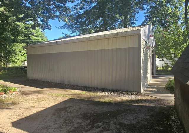 Photo 3 of Single family home for sale at 2840 Pillon Rd, Twin Lake, MI 49457 | MLS# 71026043425 | Listing updated on 2026-09-15
