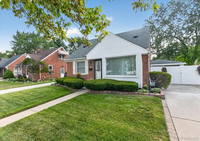 Photo 3 of Single family home for sale at 8063 Pelham Rd, Allen Park City Wayne, MI 48101 | MLS# 20261065813 | Listing updated on 2026-10-05