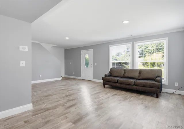 Photo 3 of Single family home for sale at 2659 Chrysler Ave, Waterford, MI 48328 | MLS# 20261065818 | Listing updated on 2026-09-13